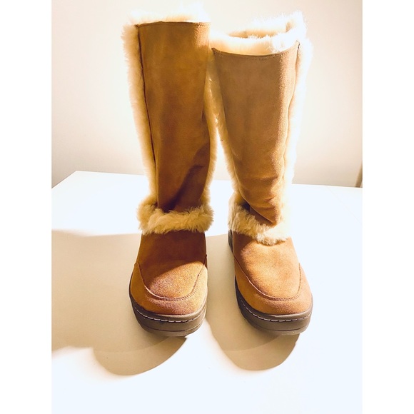 Ugg Women's Sundance II Revival Shearling Boots - Picture 5 of 8
